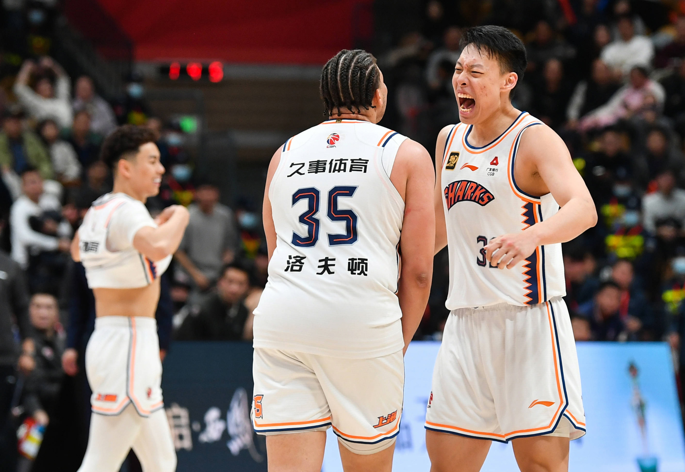 赛后体能课后；深圳男篮伤情更新备战葡超；信心回归；资深球员宣示担当 