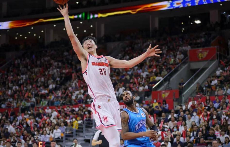 集结日NBA常规赛传出新动向，广东宏远官宣签约，管理层表态——目标明确，赛程密集仍需轮换的简单介绍