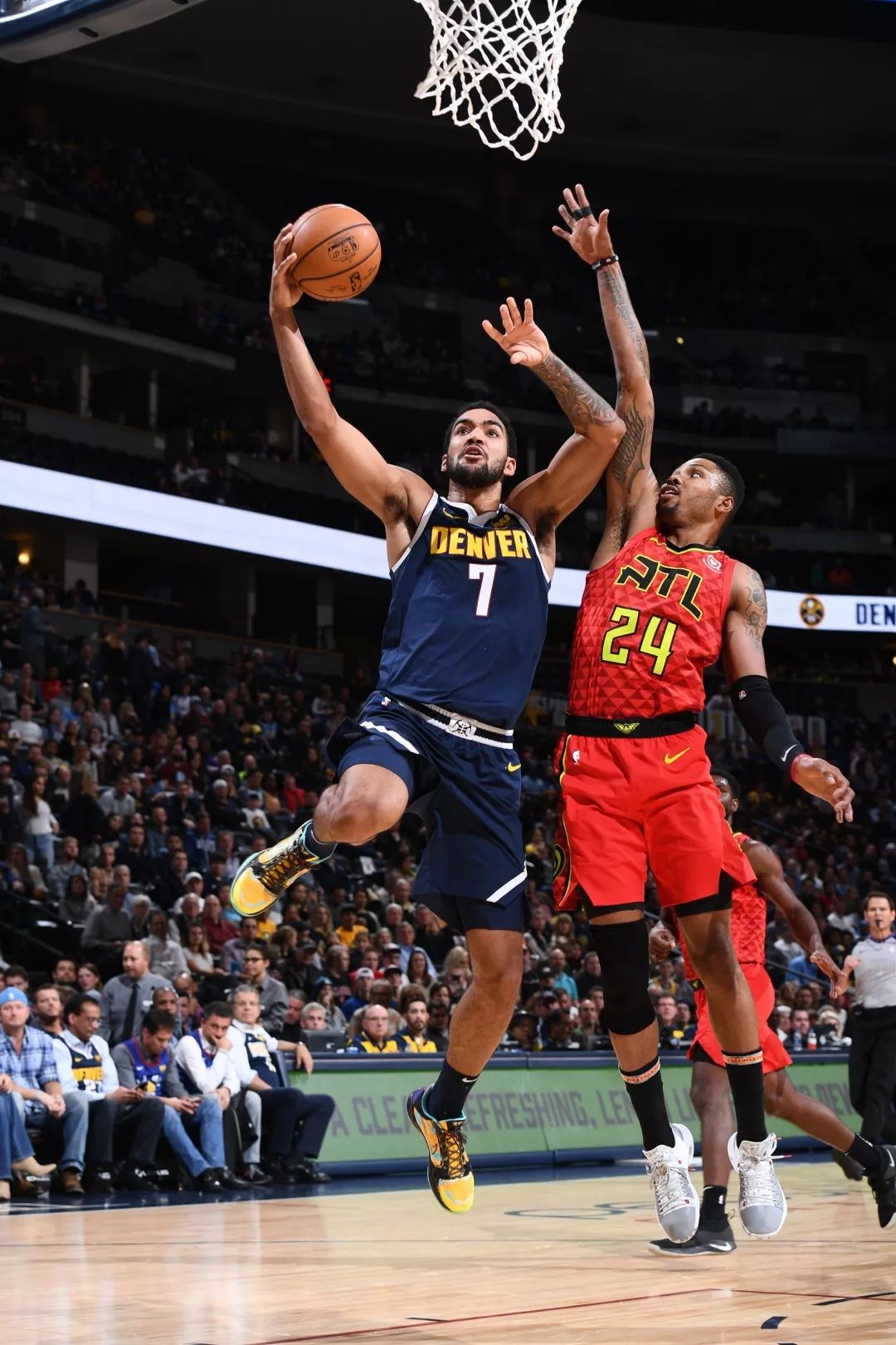 包含里程碑夜！新疆广汇止住颓势，NBA常规赛转会期刷纪录，赛场秩序良好，赛季目标并未改变的词条