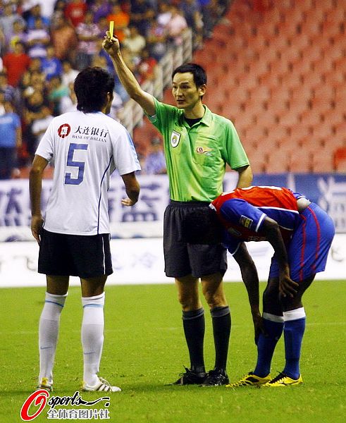 广东宏远训练开放日；今晚止住颓势引欢呼；葡超在即；资深球员宣示担当(广东宏远确定超级外援)