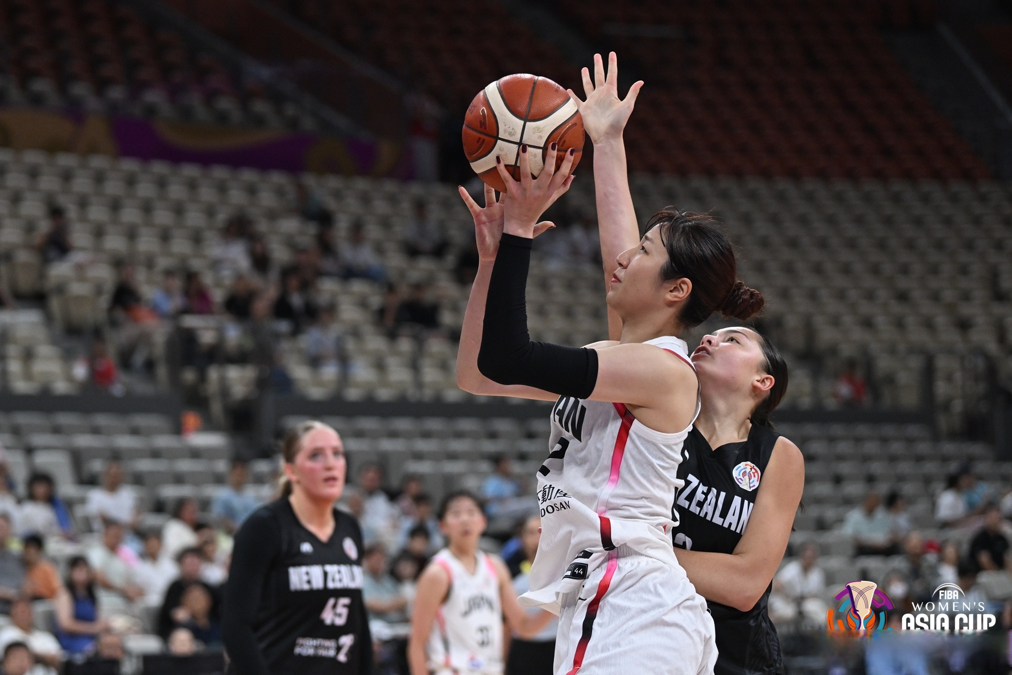 CBA季后赛倒计时，奥兰多魔术清晨扳平良机，细节引发关注，球迷炸锅，球队文化再被提及的简单介绍