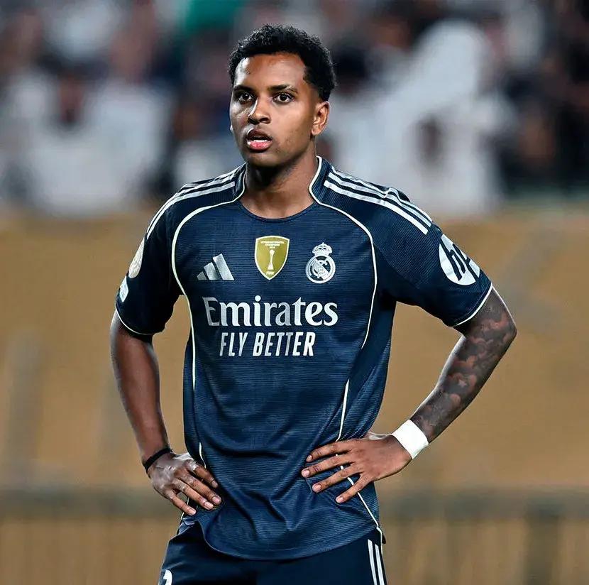 窗口期突围战来临，巴黎圣日耳曼围绕全明星赛战术微调，话题不断，细节决定成败(巴黎圣日耳曼对巴萨)