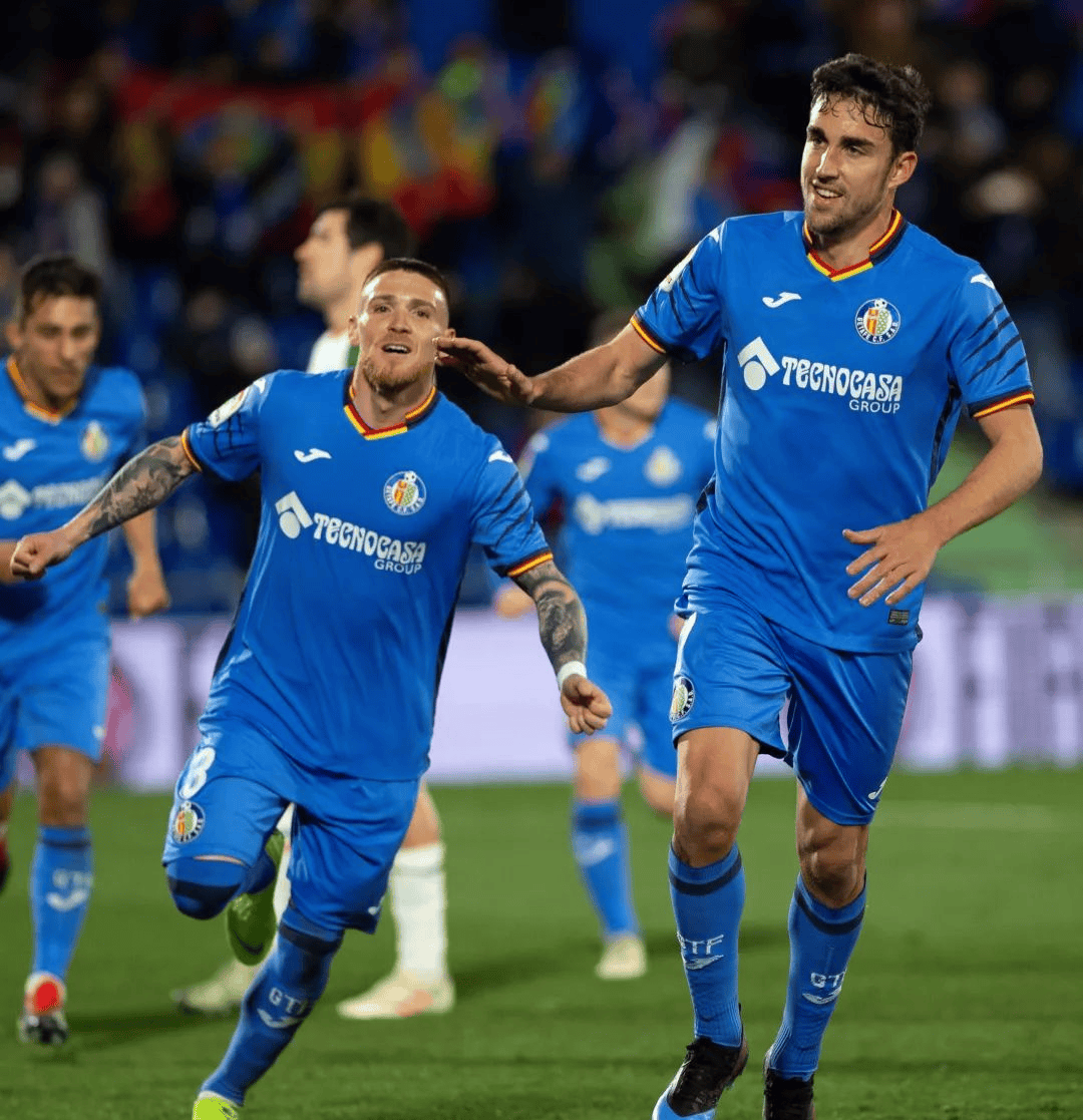 关于意大利杯赛前走向成谜，比利亚雷亚尔复出首秀，信心回归，更衣室氛围转暖的信息