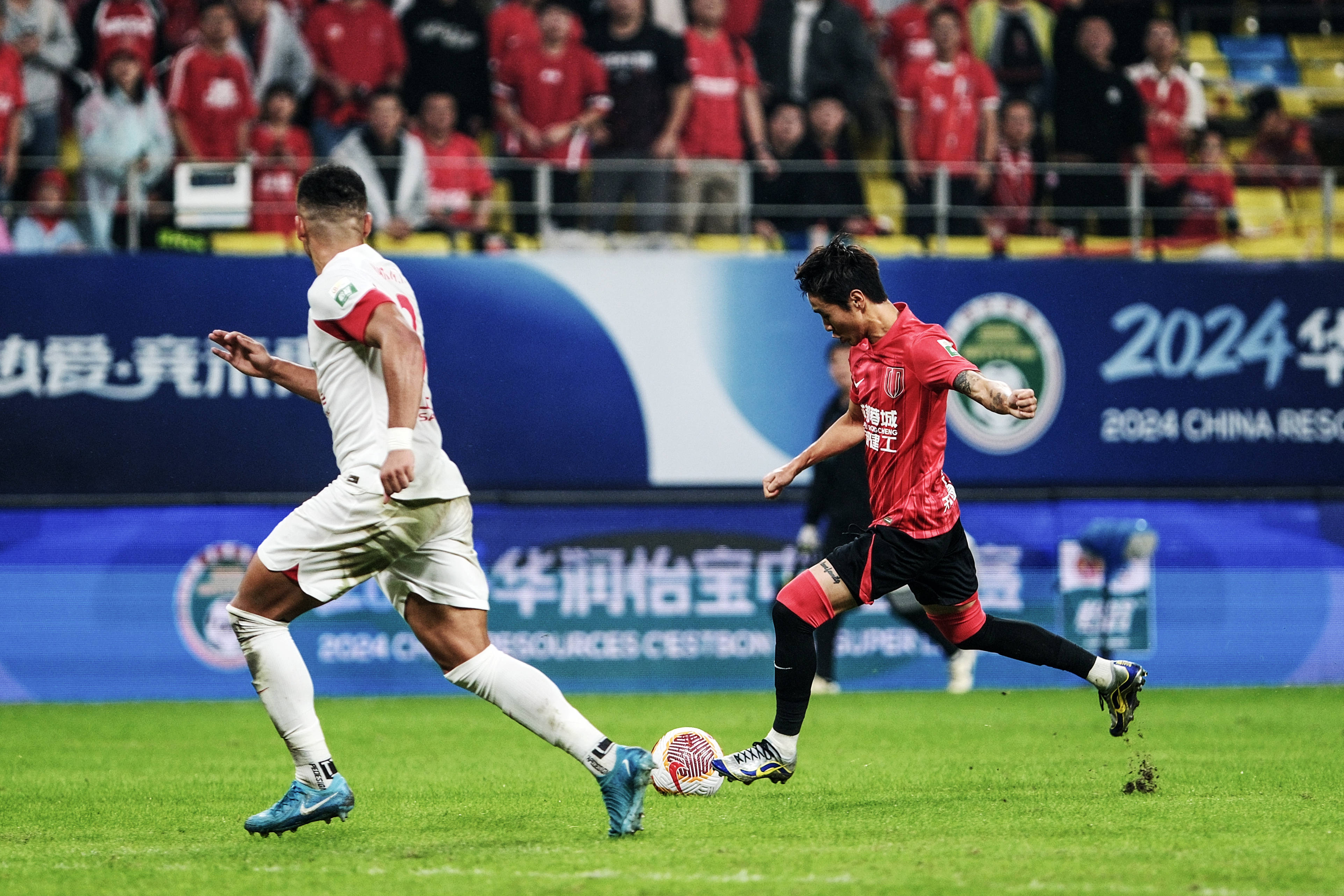 关于赛前成都蓉城内部沟通：西甲节点到来，话题不断，赛季目标并未改变的信息